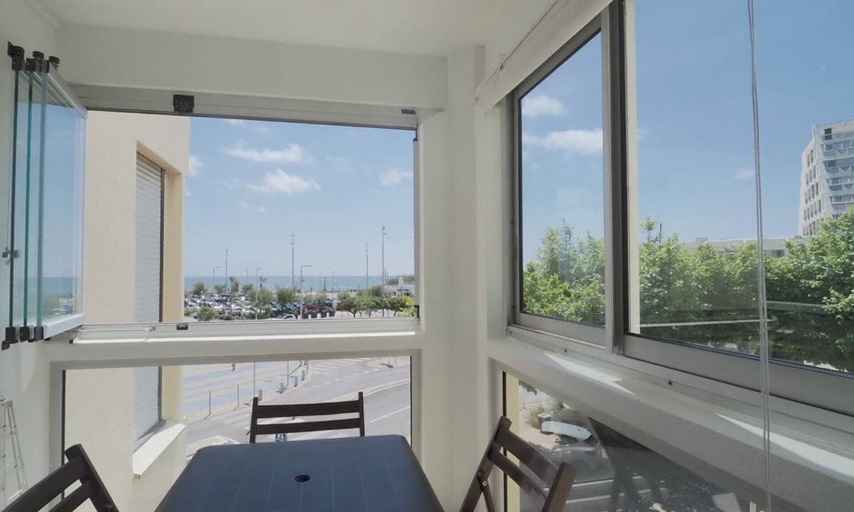 Montpellier Apartment | Apartment with AC, parking - 4 guests, sea view