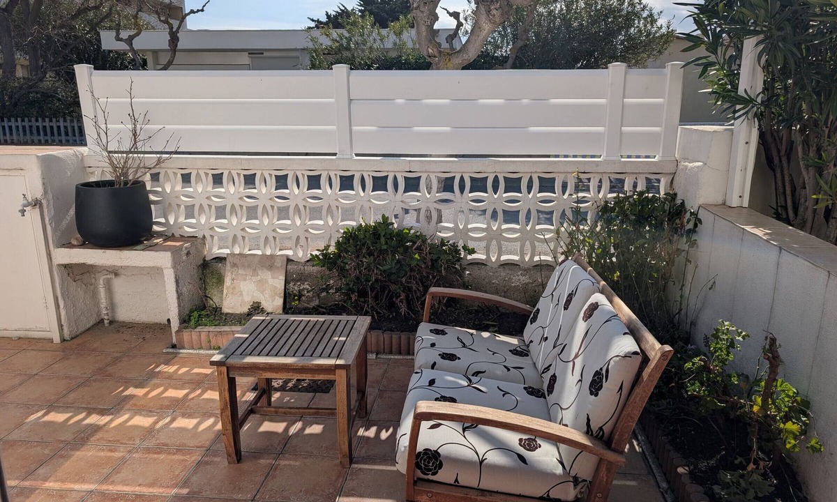 Port-la-Nouvelle Villa | Apartment with AC, sea view - 4 guests
