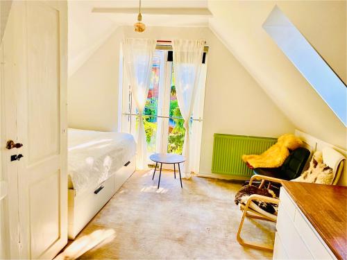 Tarnby Kommune Apartment | Apartment with free parking and access to garden