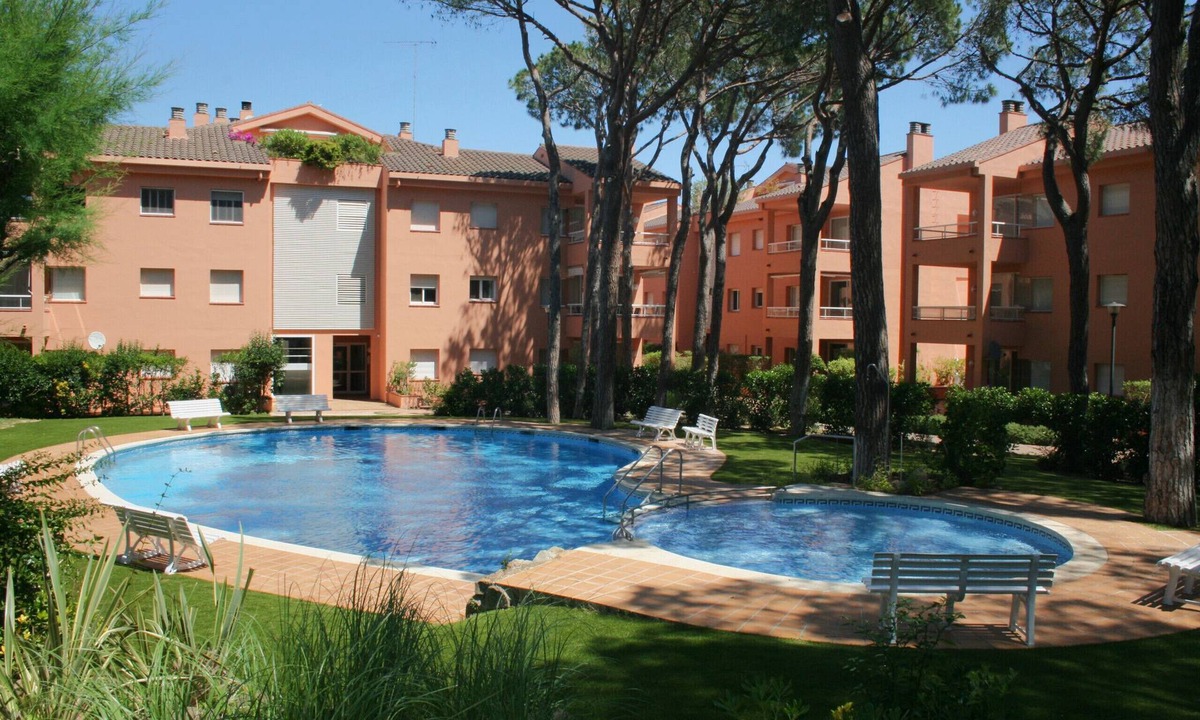 Pals Apartment | Apartment with garden & pool with air conditioning - 800 m Pals beach (SG1 2H Bj 201)