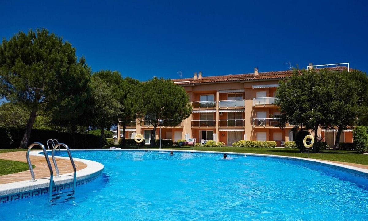 Pals Apartment | Apartment with garden & pool - 800 m Pals beach (SG2 2H PP 203)