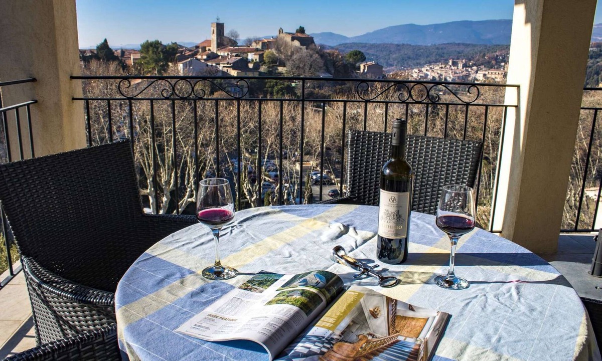 Montauroux Apartment | Apartment with Heated Pool and Panoramic View