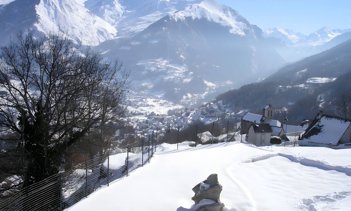 Grust Apartment | Apartment with Panoramic View in a Picturesque Mountain Village