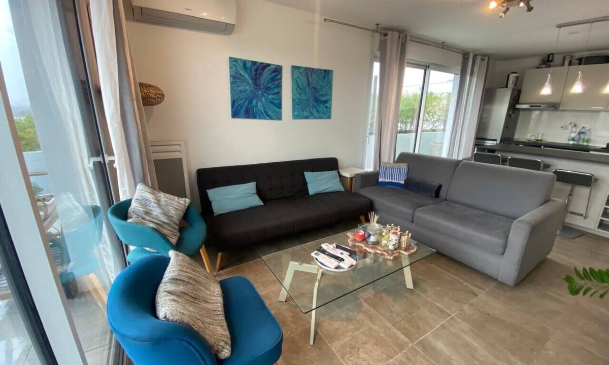 La Pompignane Apartment | Apartment with Pool and Terrace in Montpellier