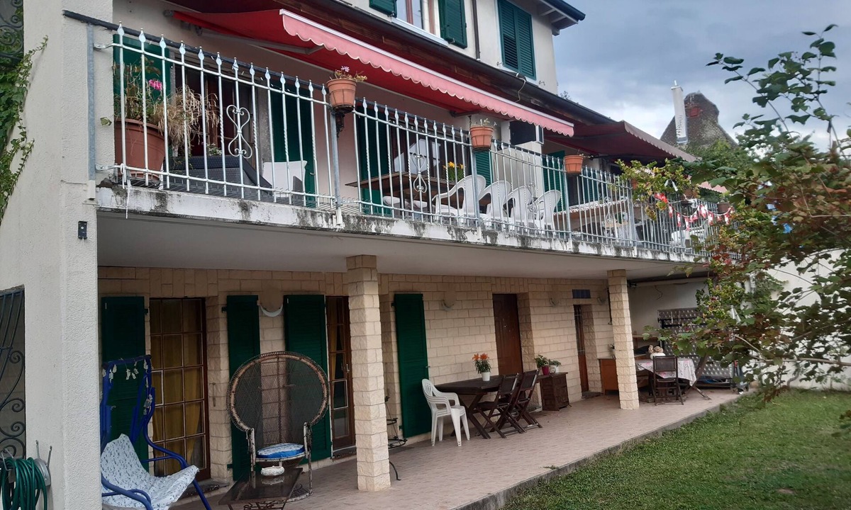 Montreux Apartment | Apartment with relaxation garden 100mt from Lake Geneva