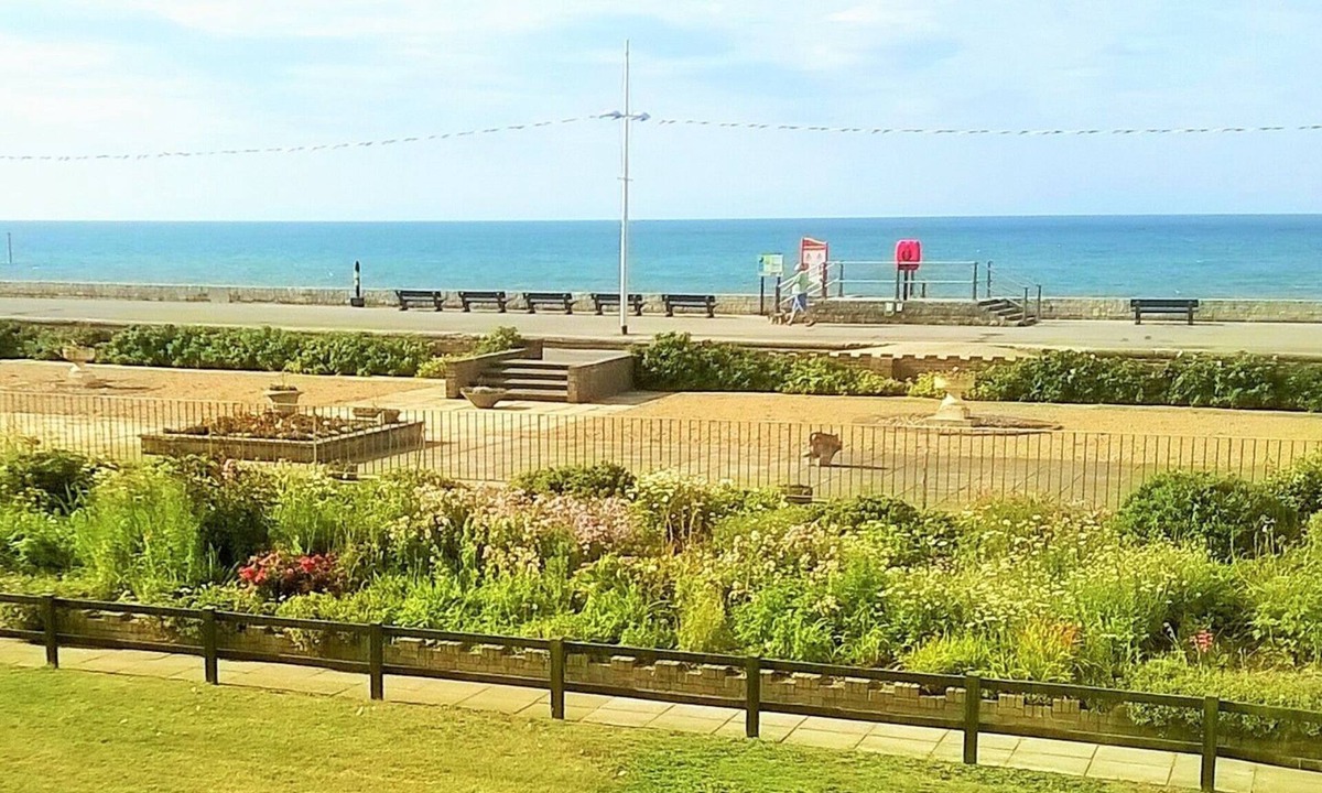 West Bay Apartment | Apartment with stunning Sea View