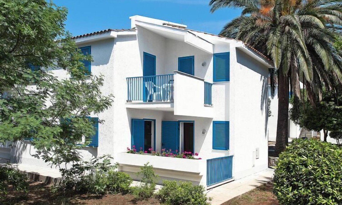 Cove Tri Zala (Zrnovo) Apartment | Apartment with swimming pool