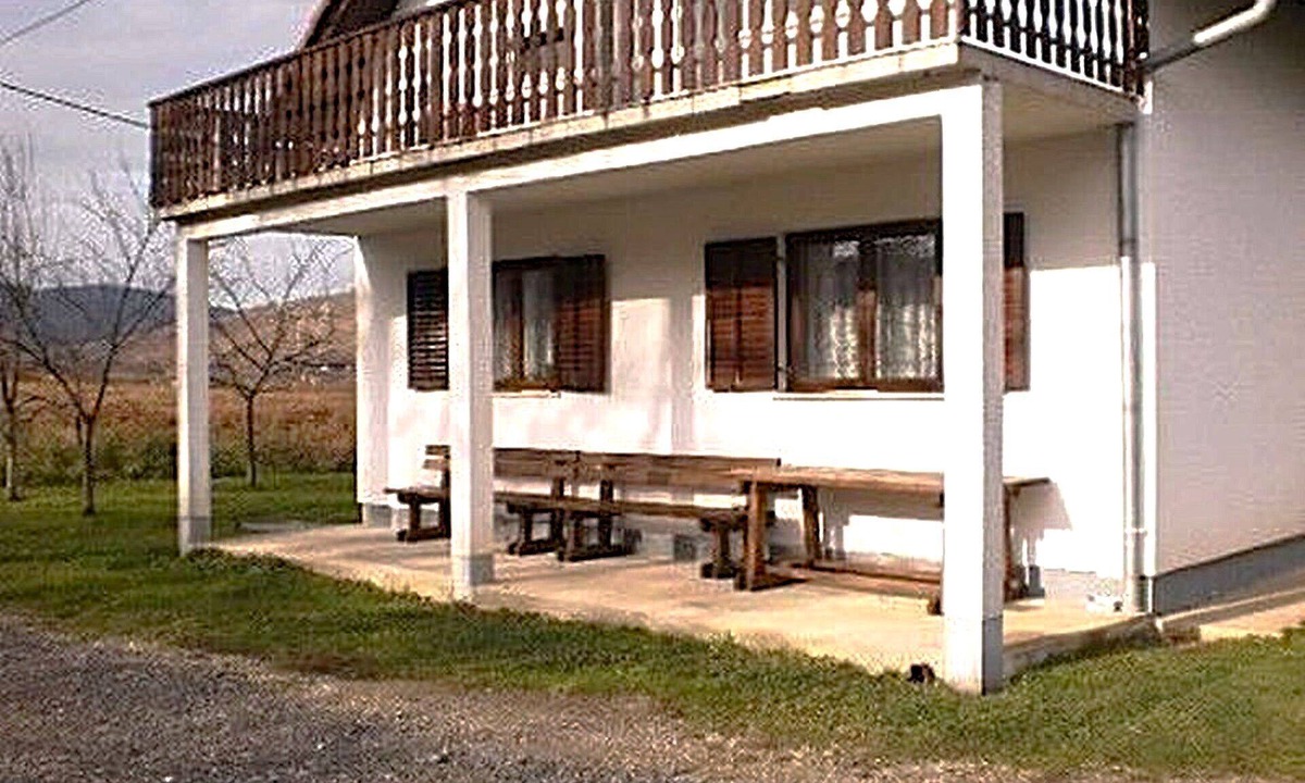 Smoljanac Apartment | Apartment Zoran