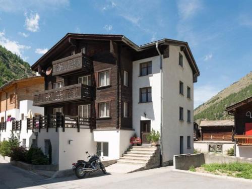 Saas Almagell Apartment | Apartment Zur Post by Interhome