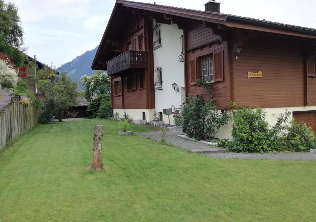 Fluehli Apartment | Apartmenthaus Kreuzbuche