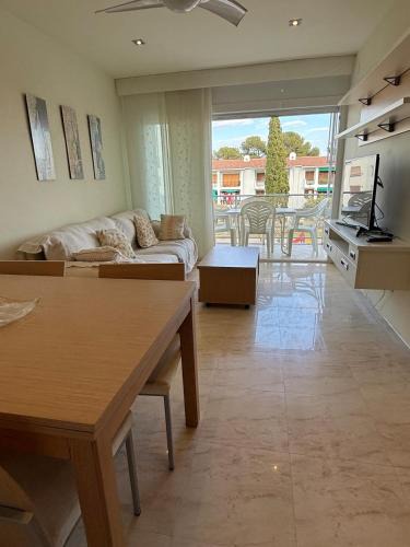 El Roc de Sant Gaieta Apartment | Apartmento en Roda de Bara, Roc de Sant Gaieta, Blau Mar