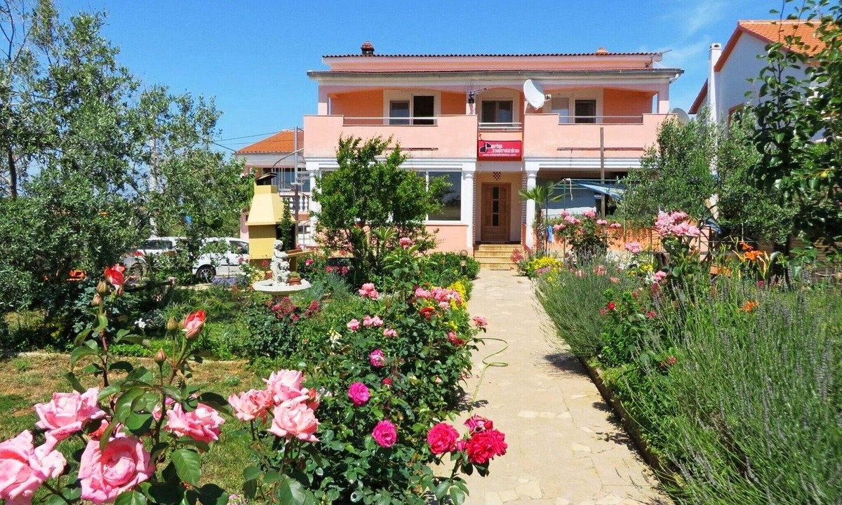 Vrsi Apartment | Apartments Šime, (15557), Vrsi, hr