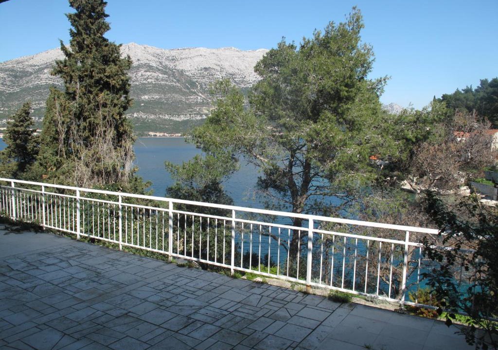 Cove Tri Zala (Zrnovo) Apartment | Apartments Žuvela