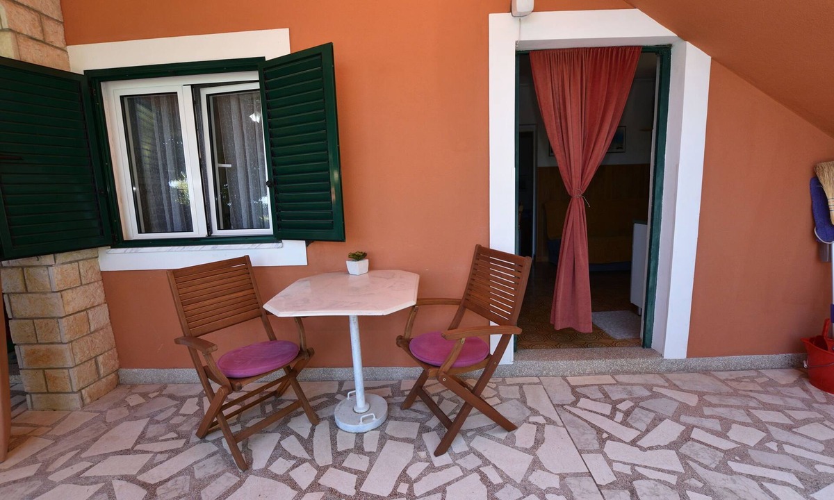 Primosten Burnji Apartment | Apartments 2M (70951-A1) - Dolac