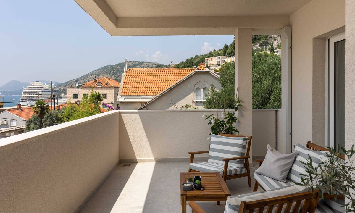 Gruz Apartment | Apartments Amare
