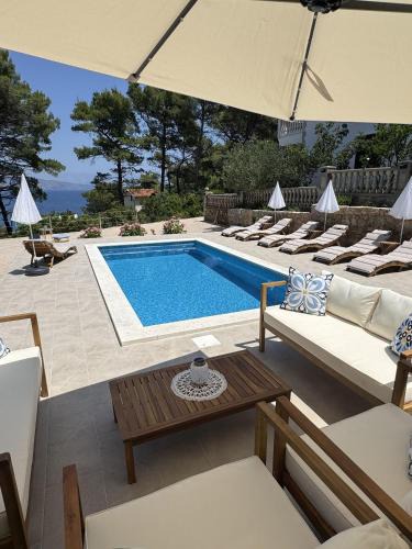 Vrbanj Apartment | Apartments and Room Villa Makaj