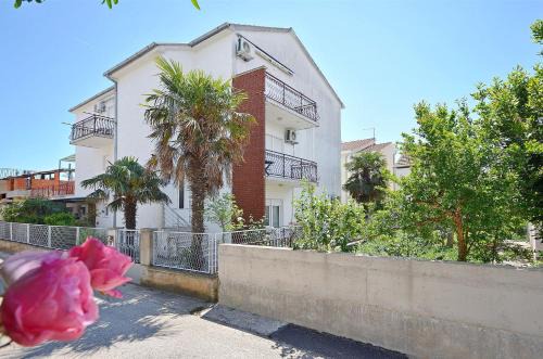 Vodice Apartment | Apartments and Rooms Josipa