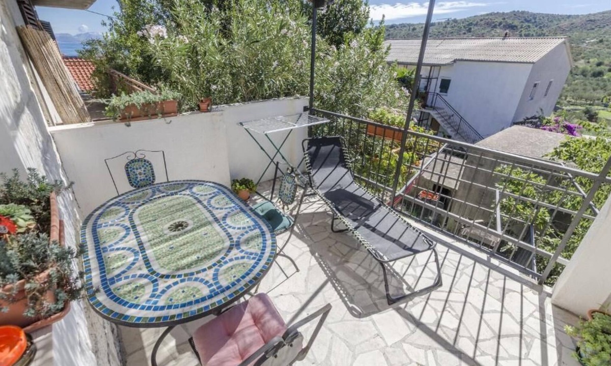 Slatine Apartment | Apartments Anita (45751-A2) - Slatine (Ciovo)