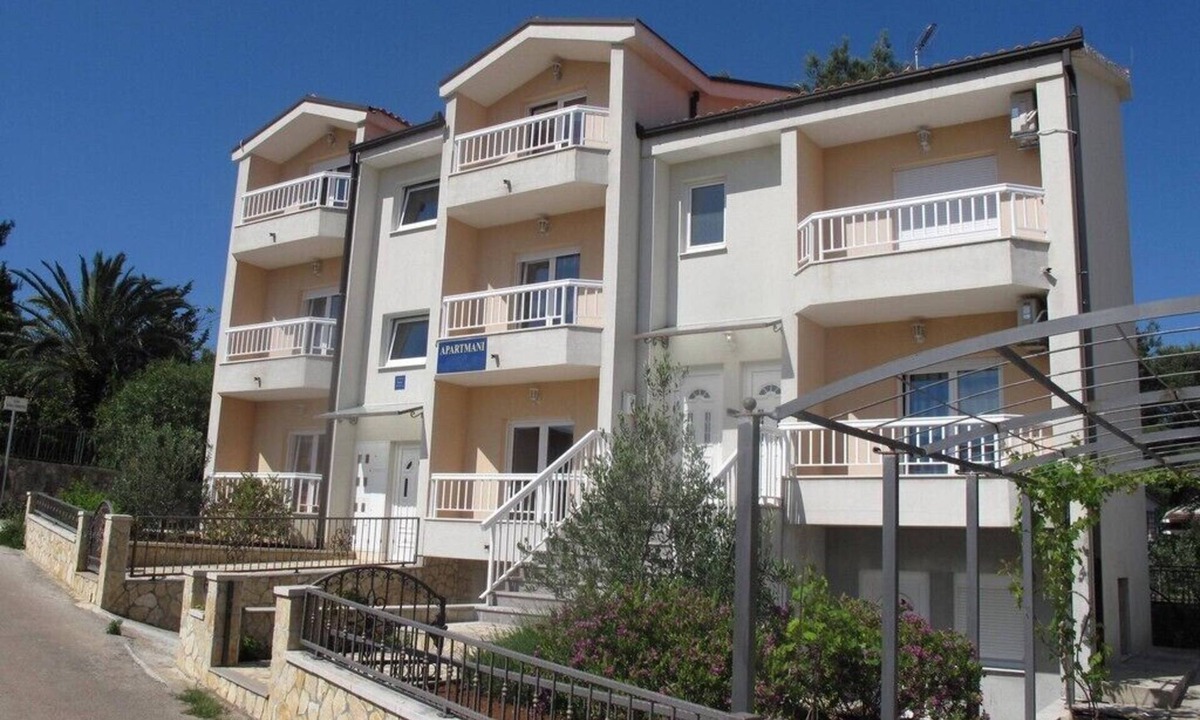 Stari Grad Apartment | Apartments Antonija, (12173), Stari Grad, hr