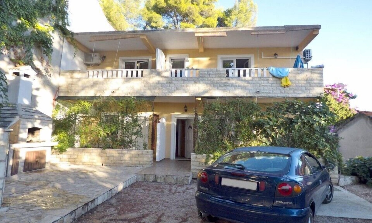 Ivan Dolac Apartment | Apartments Antun, (13536), Ivan Dolac, hr