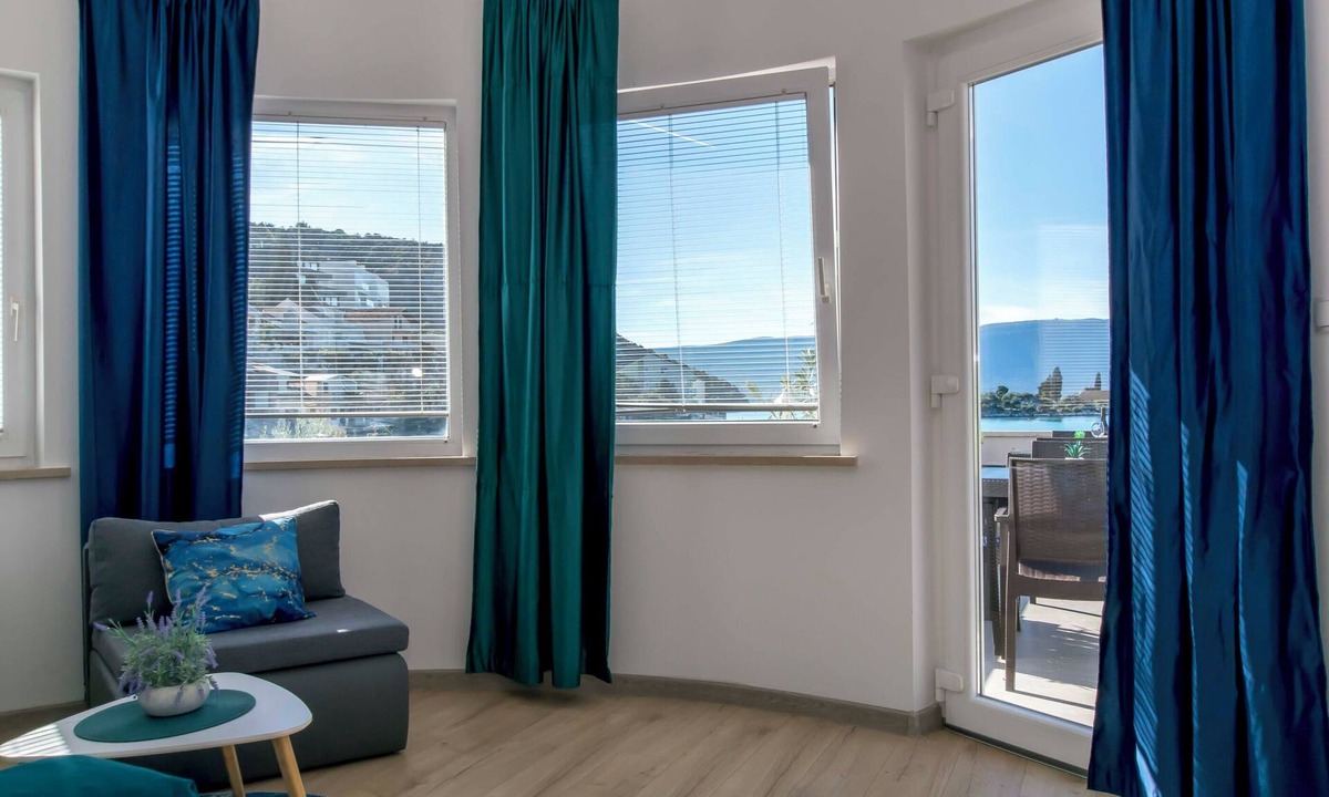Blace Apartment | Apartments Beach house Blace (122141-A2) - Blace (Opuzen)