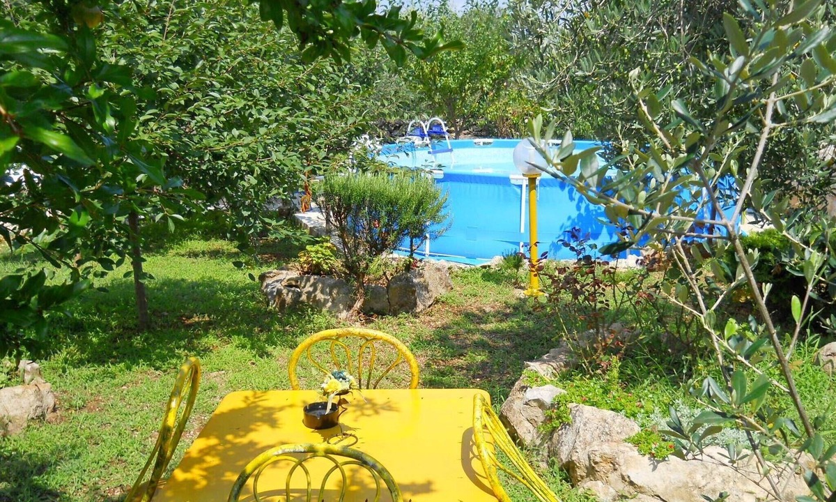 Sutomiscica Apartment | Apartments Branimir, (15744), Sutomišćica, Croatia