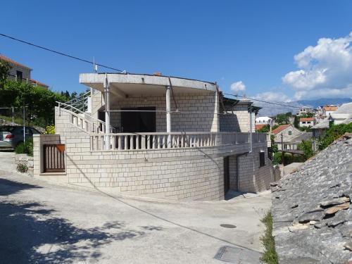 Sumartin Apartment | Apartments by the sea Sumartin, Brac - 2951