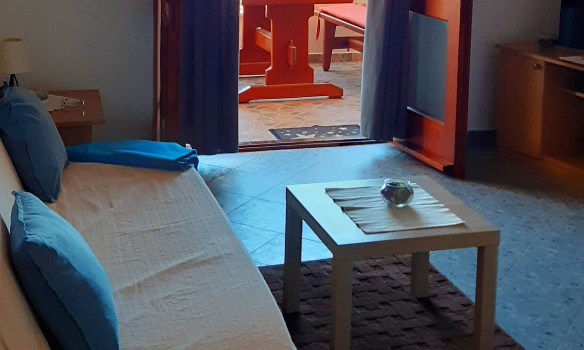 Kozarica Apartment | Apartments Cumbelic - One Bedroom Apartment with Balcony and Sea View A1