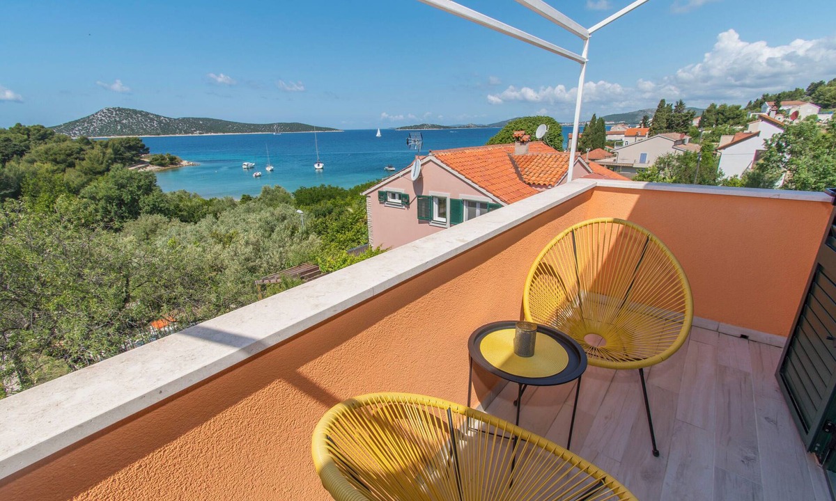 Prvic Luka Apartment | Apartments Delfin (111801-A4) - Prvic Sepurine