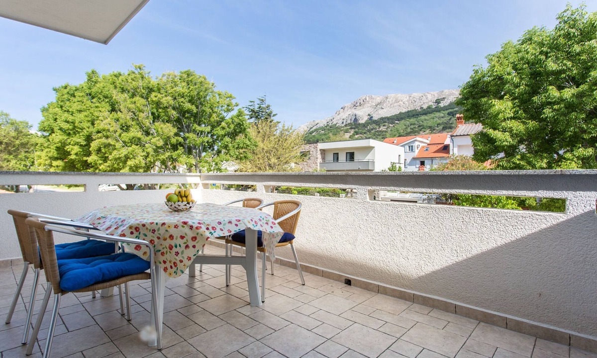Jurandvor Apartment | Apartments Dorijana (68731-A2) - Baska - island Krk