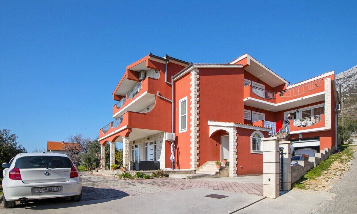 Kastel Gomilica Apartment | Apartments Dujo, (15845), Kaštel Gomilica, hr