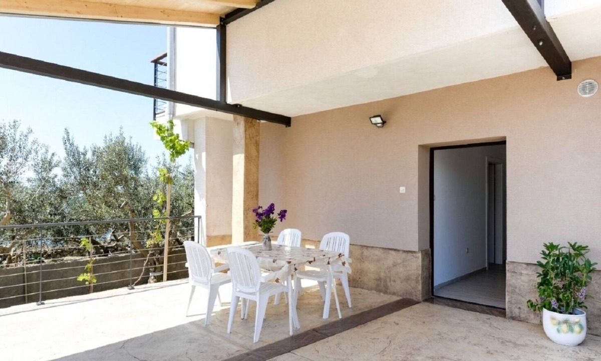 Rtina Apartment | Apartments Edi (105881-A4) - Razanac