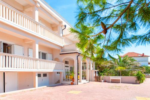 Kosljun Apartment | Apartments Facini