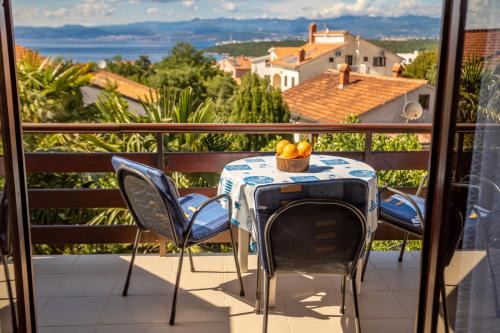 Njivice Apartment | Apartments Filosevic by El-Pi Tours