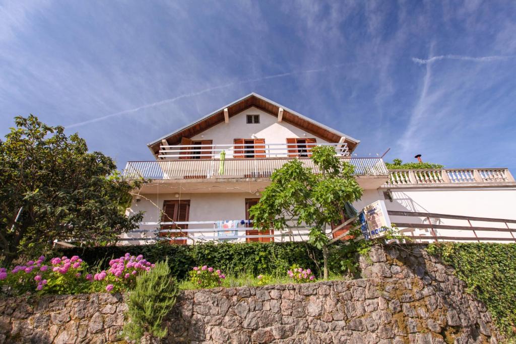 Molunat House | Apartments Fisherman
