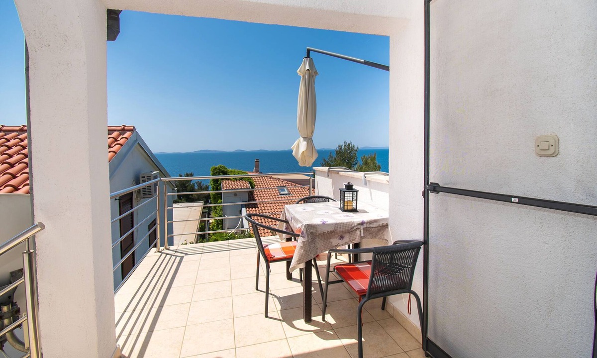 Susica Apartment | Apartments Danica (55621-A2) - Murter - island Murter