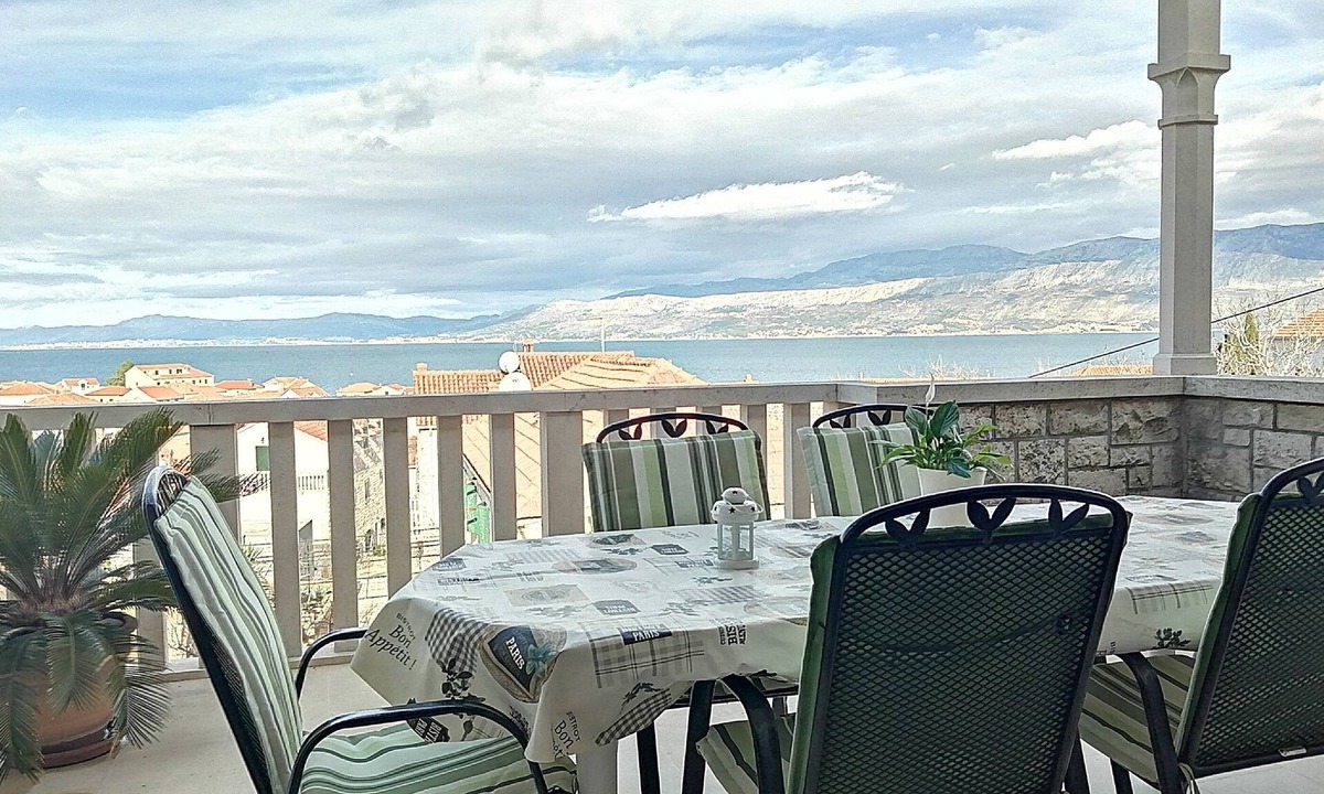Postira Apartment | Apartments Jelka (38491-A1) - Postira - island Brac