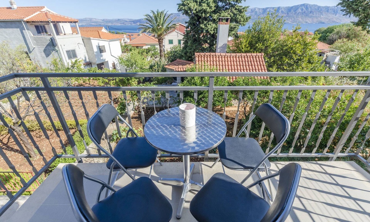 Supetar Apartment | Apartments Silvana (31981-A1) - Supetar - island Brac