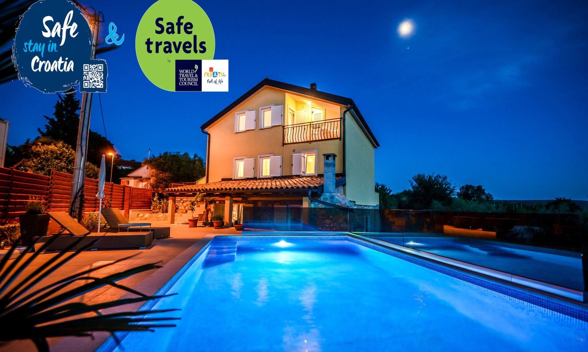 Sveti Vid-Miholjice Apartment | apartments Juros Sveti Vid with pool