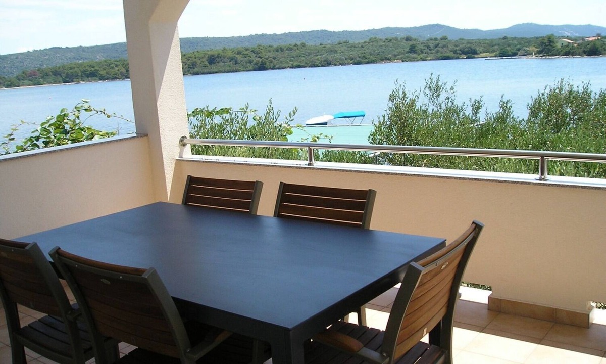 Veli Rat Apartment | Apartments Ivo (107291-A2) - Veli Rat (Dugi otok)
