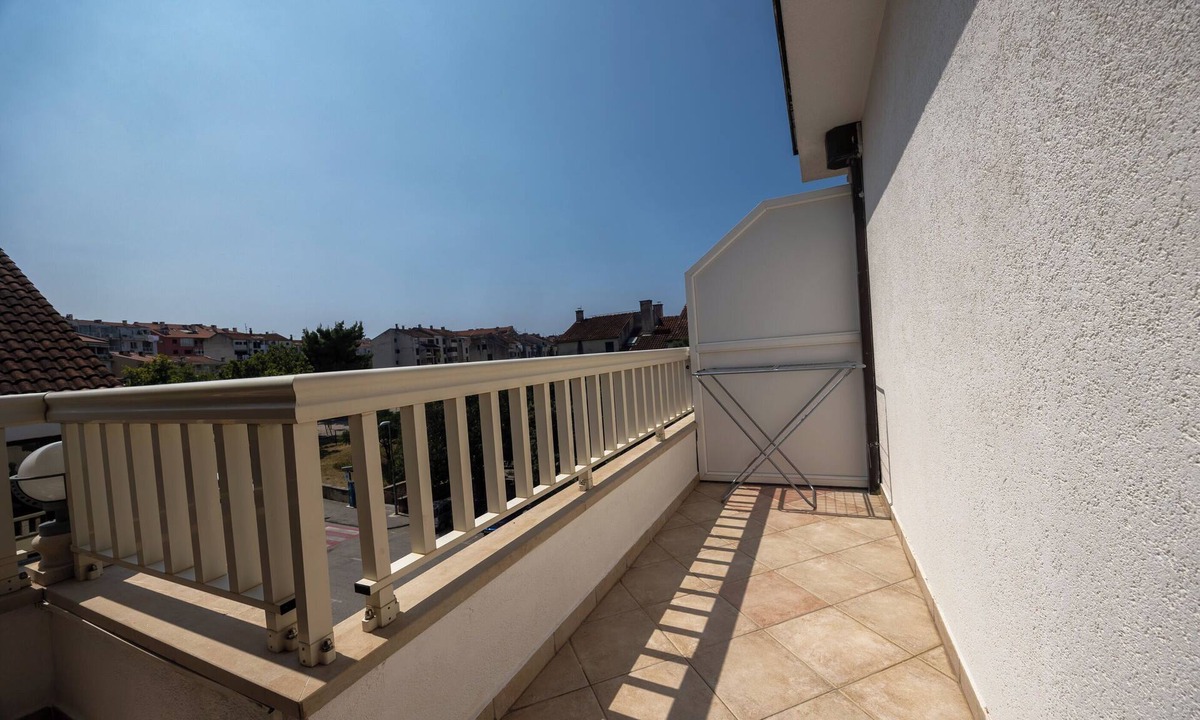 Istok Apartment | Apartments Ivo (36191-A1) - Makarska