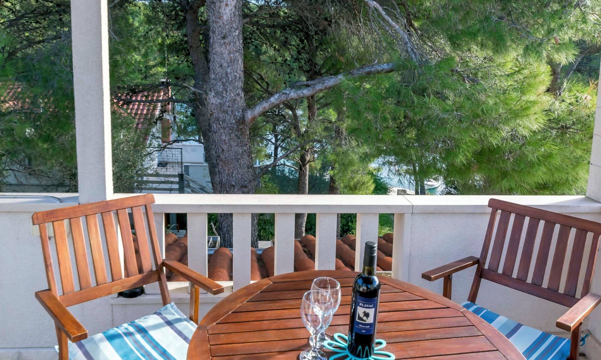 Cove Osibova (Milna) Apartment | Apartments Jase (122241-A1) - Milna - island Brac