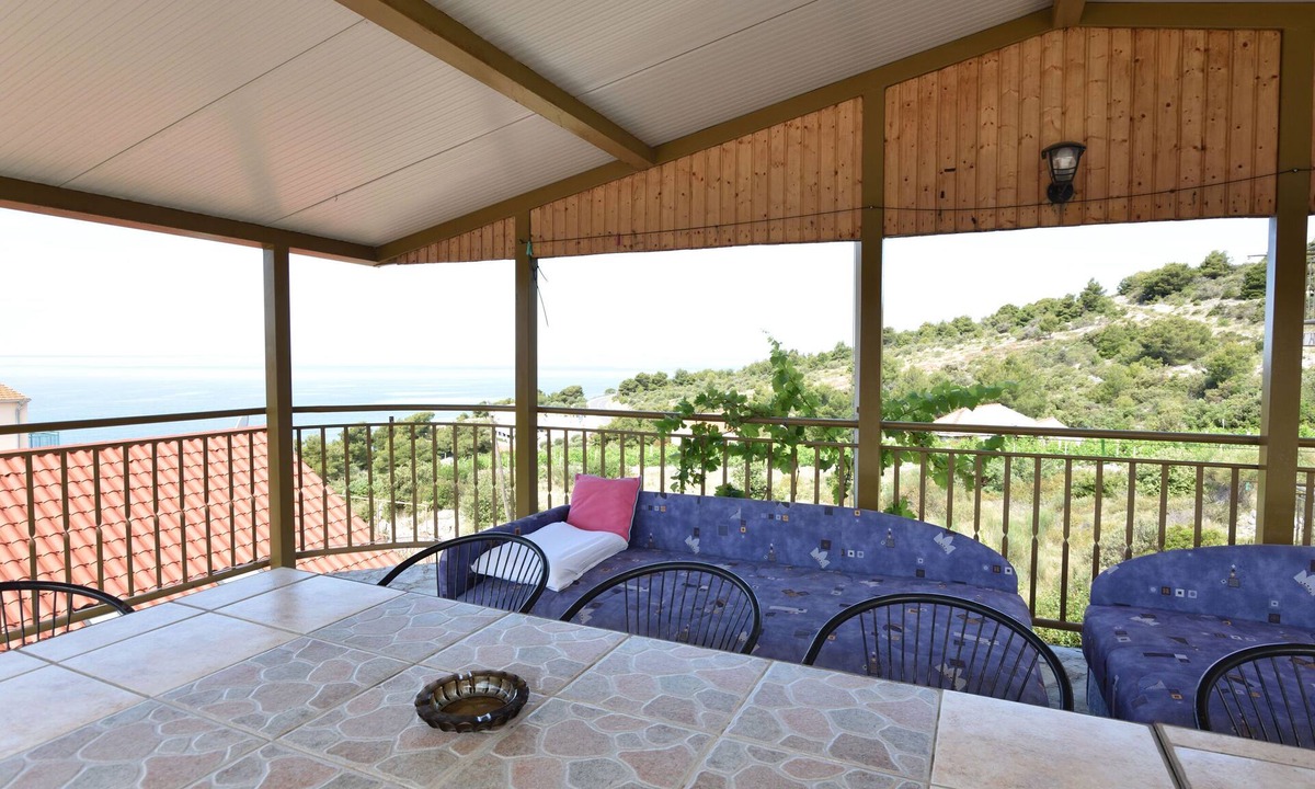 Primosten Burnji Apartment | Apartments Jurkic (78001-A7) - Dolac