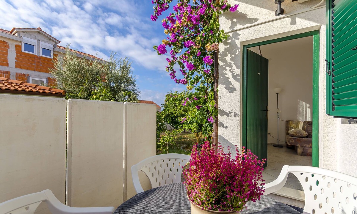 Okrug Gornji Apartment | Apartments Mate (47001-A4) - Okrug Gornji (Ciovo)