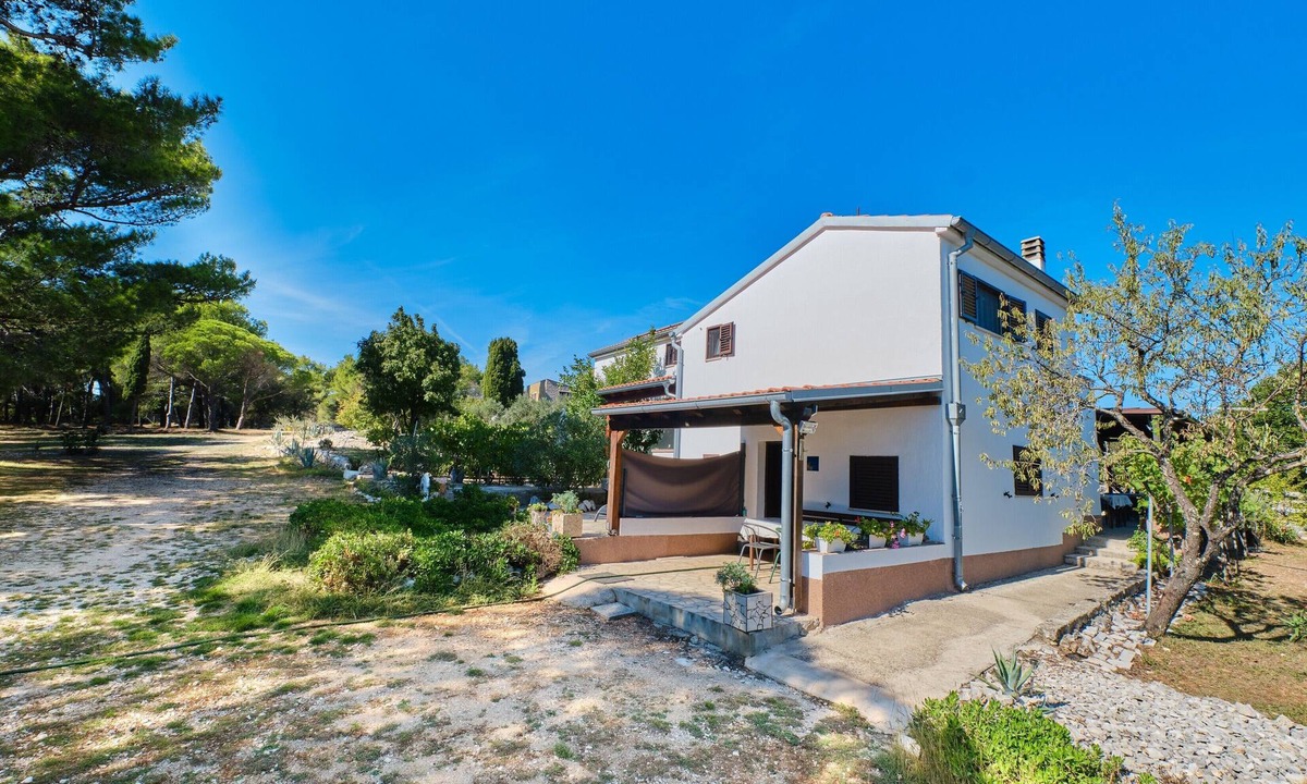 Cunski Apartment | Apartments Maria, (14400), Cunski, hr