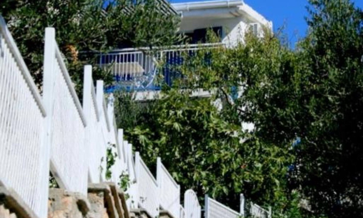 Kaprije Apartment | Apartments Mediterraneo Blues - Two bedroom apartment with sea view (Rustico)