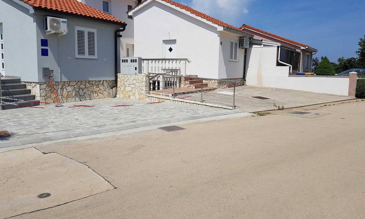 Omisalj Apartment | Apartments Michael - Studio Apartment Petra with terrace