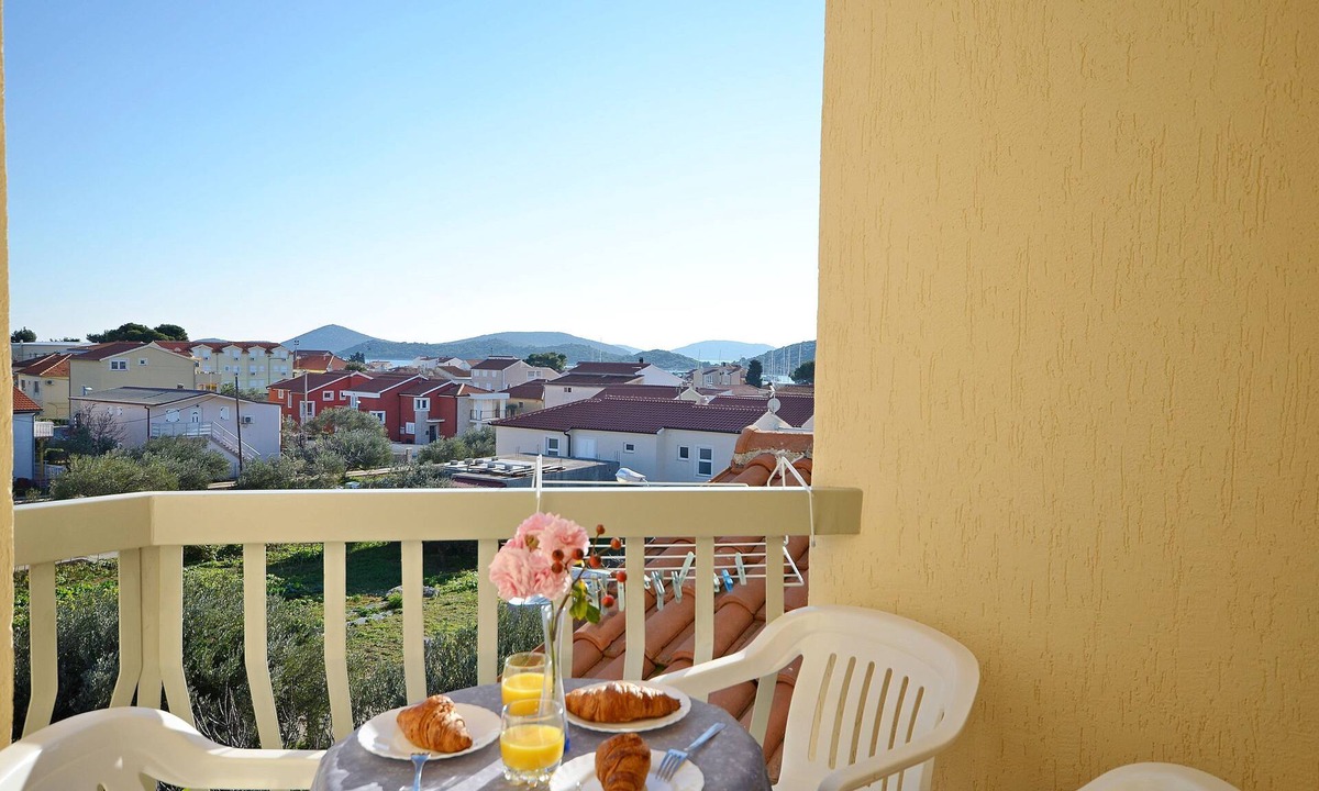 Tribunj Apartment | Apartments Mira (28191-A4) - Tribunj