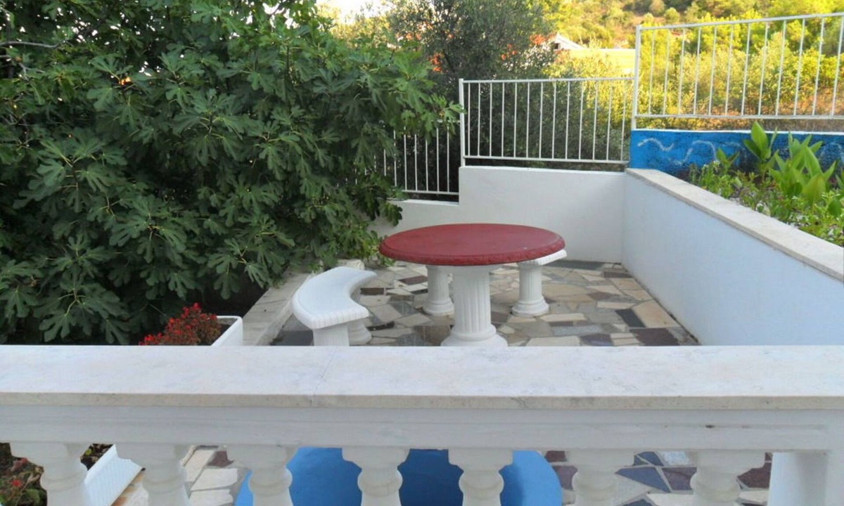 Mastrinka Apartment | Apartments Nena (57331-A3) - Zedno (Ciovo)