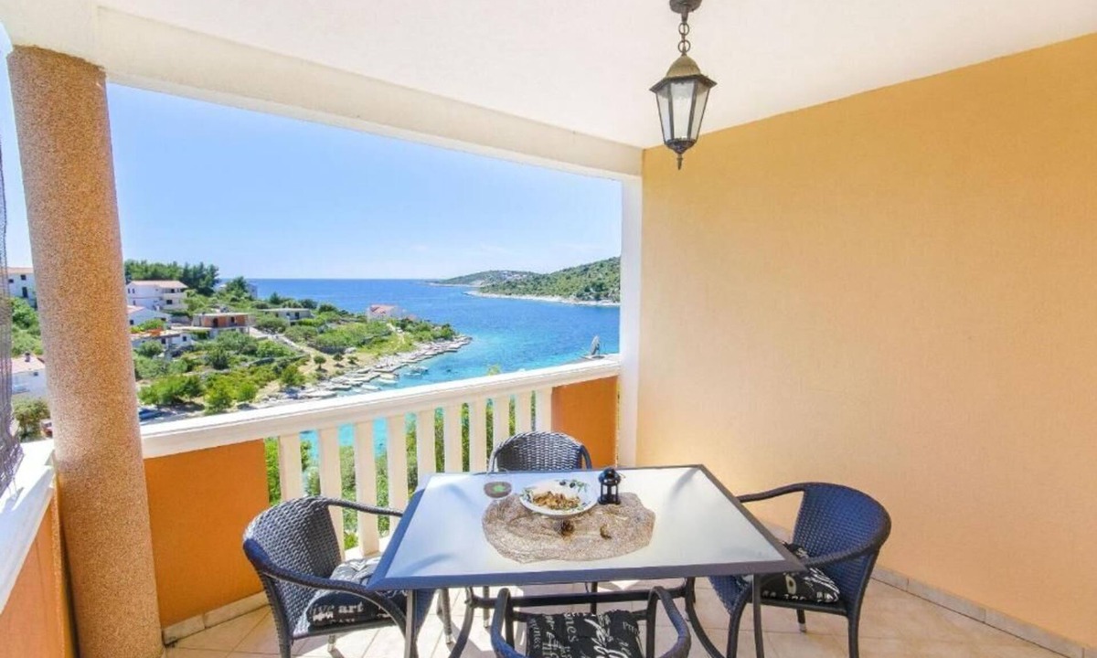 Sevid Apartment | Apartments Otjana (23211-A1) - Sevid